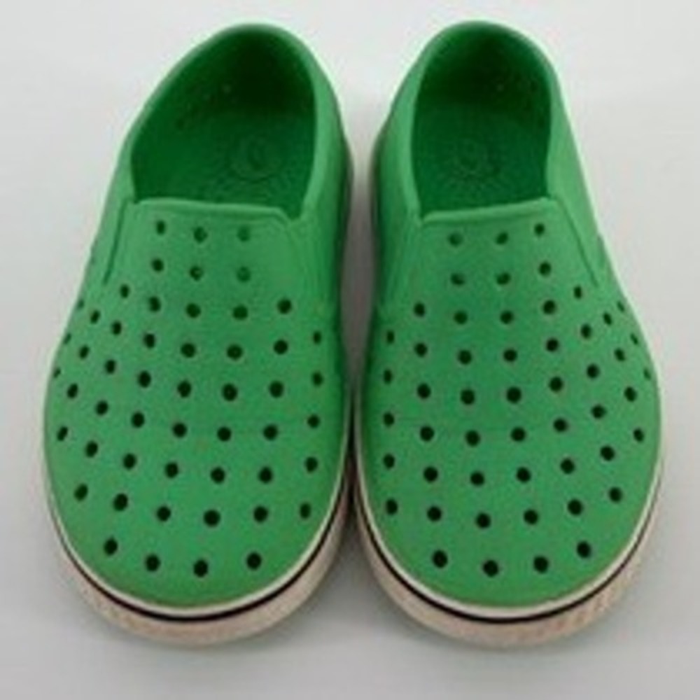 Native Jefferson Kids Green Slip On Perforated Water Shoes Sneakers Size C8